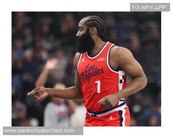 哈珀状态低迷全场11投仅中1仅得3分4篮板6助攻表现惨淡 哈珀状态低迷全场11投仅中1仅得3分4篮板6助攻表现惨淡