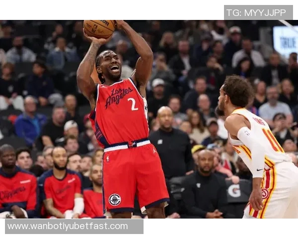 哈登称小卡夏季苦练展现侵略性已恢复赛季最佳状态