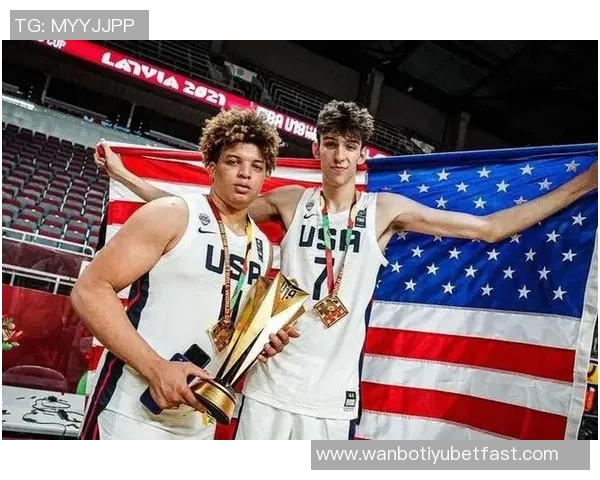 文班谈与霍姆格伦的关系强调两人风格不同不具可比性