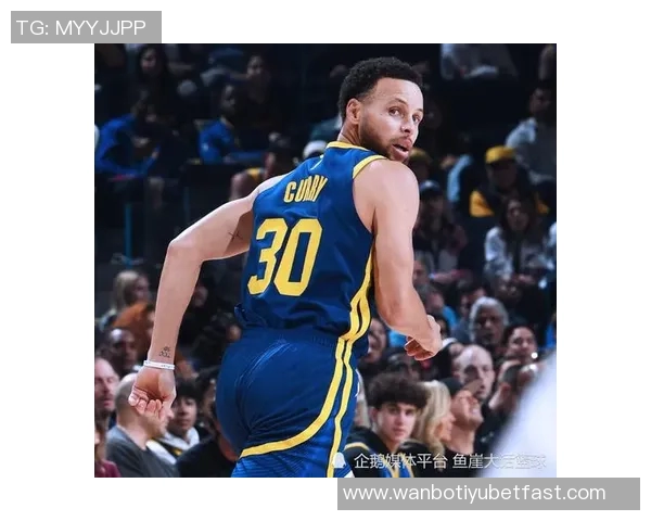 库里创历史第25次30分钟内得分255三分克莱紧随其后23次成第二