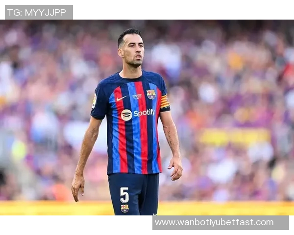 布斯克茨携妻儿共庆退役仪式迈阿密球迷齐聚致敬