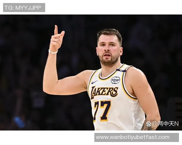 杨毅点评东契奇加盟湖人对詹姆斯地位的影响与老将发言权问题